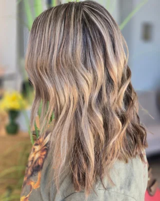 Hilitites by our stylist Brittany @hairbybumble
Are you looking for a new stylist? We have an amazing team of stylists at two different locations that will be more than able to meet your needs. To schedule an appointment or learn more, call us at 505-298-2983.